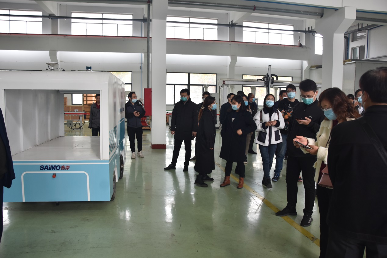 北斗导航无人驾驶转运车